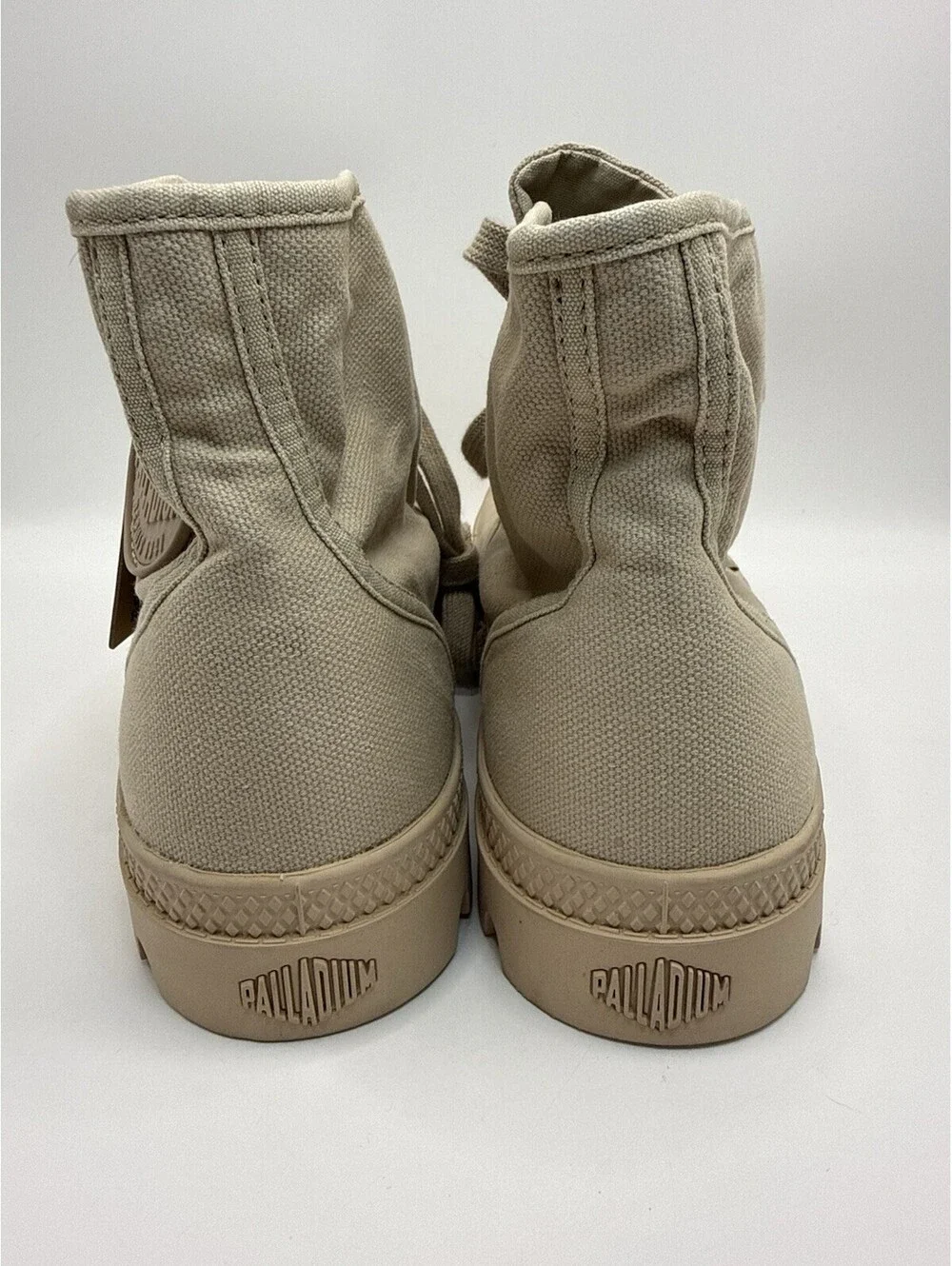 Palladium Pampa Hi Lace Up Men Boots/shoes Casual canvas Beige size 10 NWT